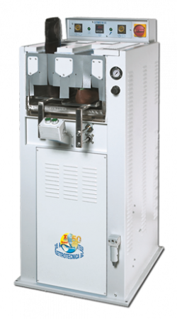 Elettrotecnica BC Mod 241 - 2-х станционная машина для увлажнения заготовки верха обуви и активации носка и задника перед затяжкой.