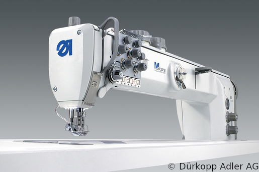 867-290342-70 Dürkopp Adler 2-Needle lockstitch flatbed longarm bottom feed, needle feed and alternating foot top feed sewing machine (0867 990104 127)