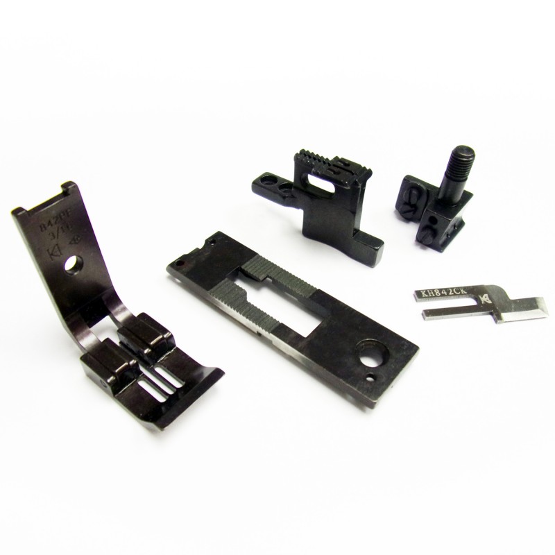 KH842T Gauge Set with Center Knife — Double Needle Thread Trimmer Gauge Set with Center Knife (for Placket) Full set includes: Suitable for machine: