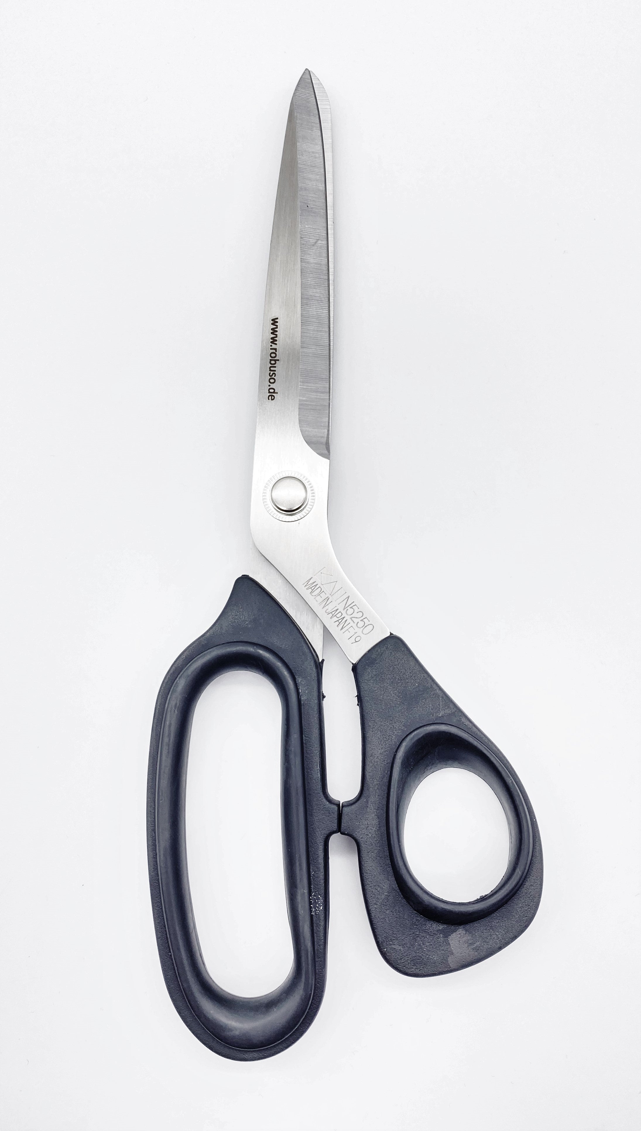 KAI Tailor's Shears 2224/R/9.5"