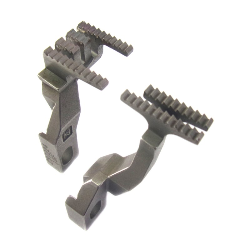 257224-16FO Main Feed Dog + 257267-16FO Differential Feed Dog — Feed Dog for Pegasus Coverstitch Machine Suitable for machine: