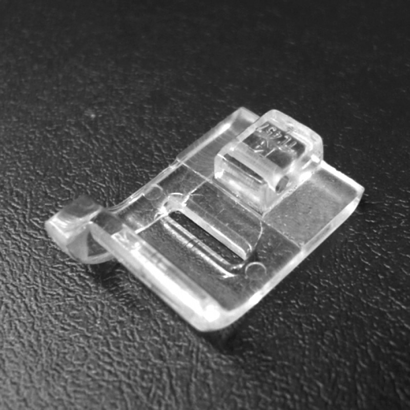 TL-457 Plastic Presser Feet — Left Edge Guiding Distance between Guide & Needle Hole : 0 mm Needle Hole Size : 11.5 mm x 2 mm