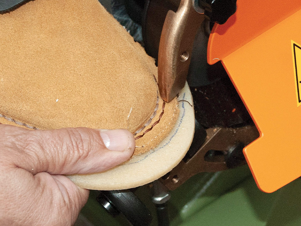 COLLI GP12 Машина для обрезки