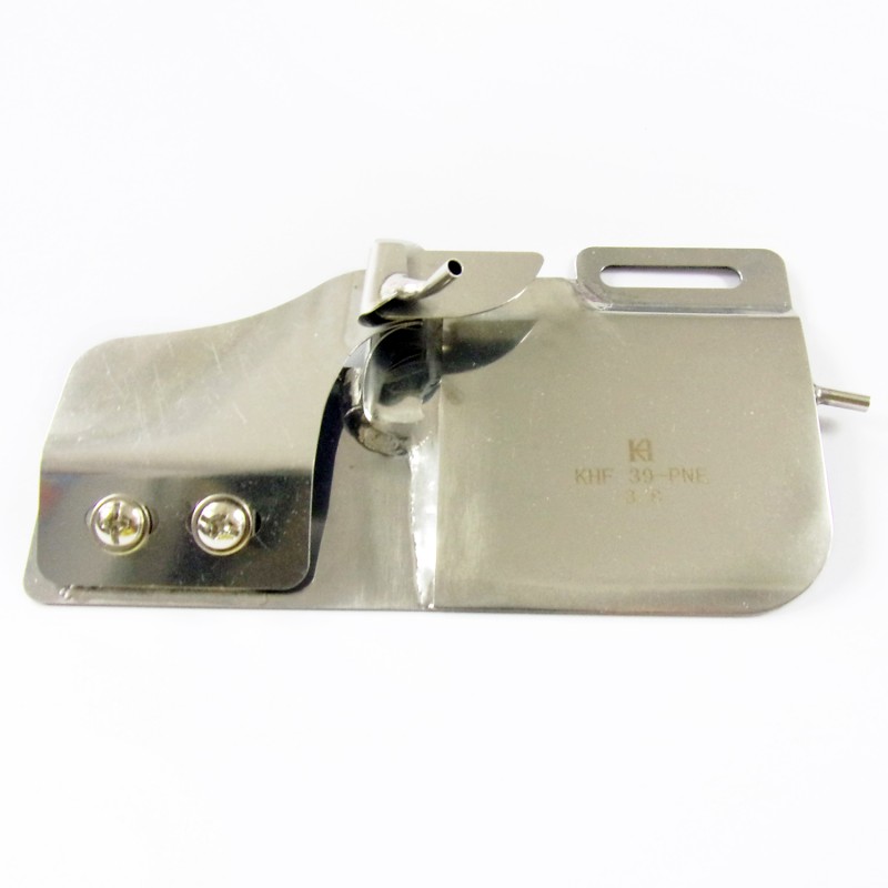 KHF39-PNE Shoulder Top Stitch Pneumatic Attachment — Single Needle Shoulder Top Stitch Pneumatic Attachment (Left) Applicable Parts : 1. Special Needle Plate & Feed Dog for Folders 2. KL-1 3. SP-705